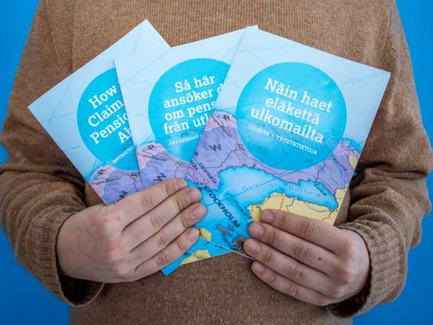 Näin haet eläkettä ulkomailta -esitteet