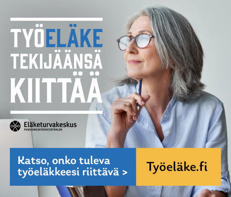 Harmaahiuksinen silmälasikasvoinen vaaleansiniseen puseroon pukeutunut nainen katsoo sivulle, kannattelee kynää leukaansa vasten. Tekstinä: Työeläke tekijäänsä kiittää. Katso, onko tuleva työeläkkeesi riittävä: Työeläke.fi.